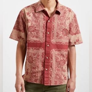 Urban Outfitters Mens (BDG) Paisley/Bandanna Print Short Sleeve Shirt Size S